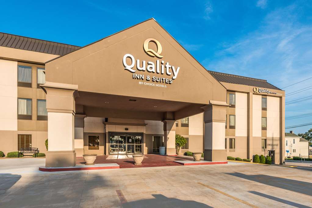 Quality Inn & Suites Quincy Downtown in Quincy, United States