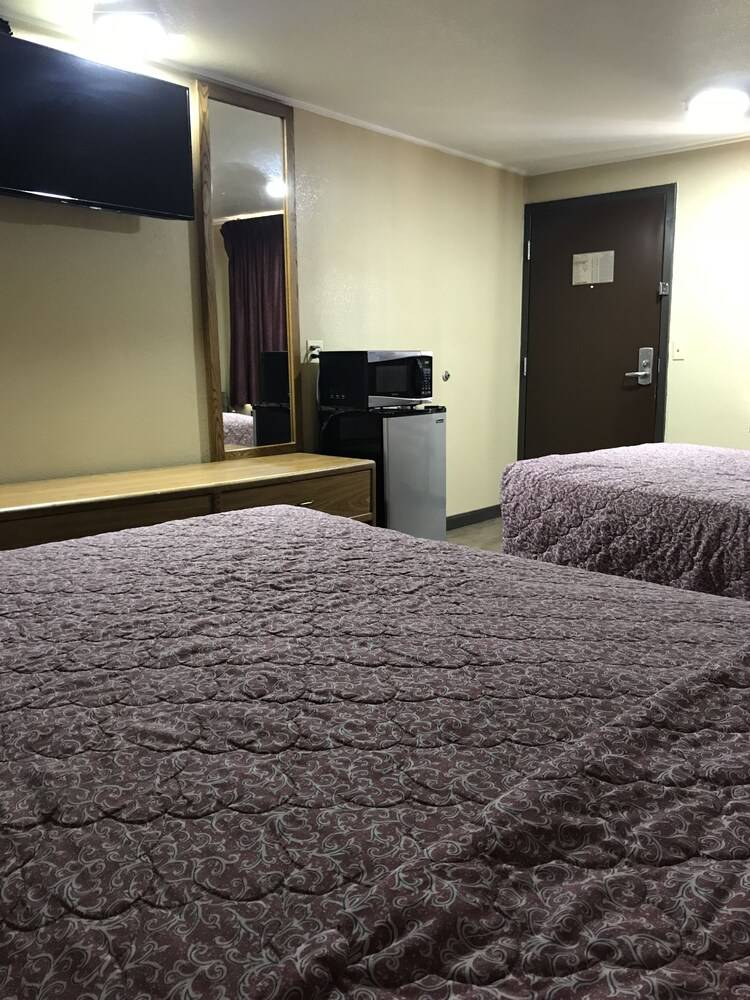 Memphis Inn - photo 12
