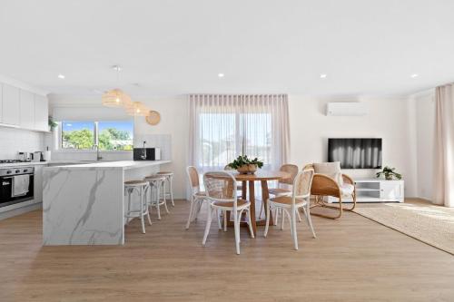 Capel Coastal Escape in Rosebud, Australia