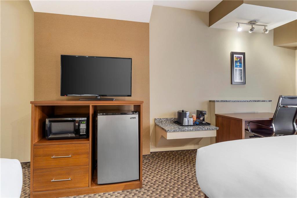 Comfort Suites Monroeville Pittsburgh East - photo 44