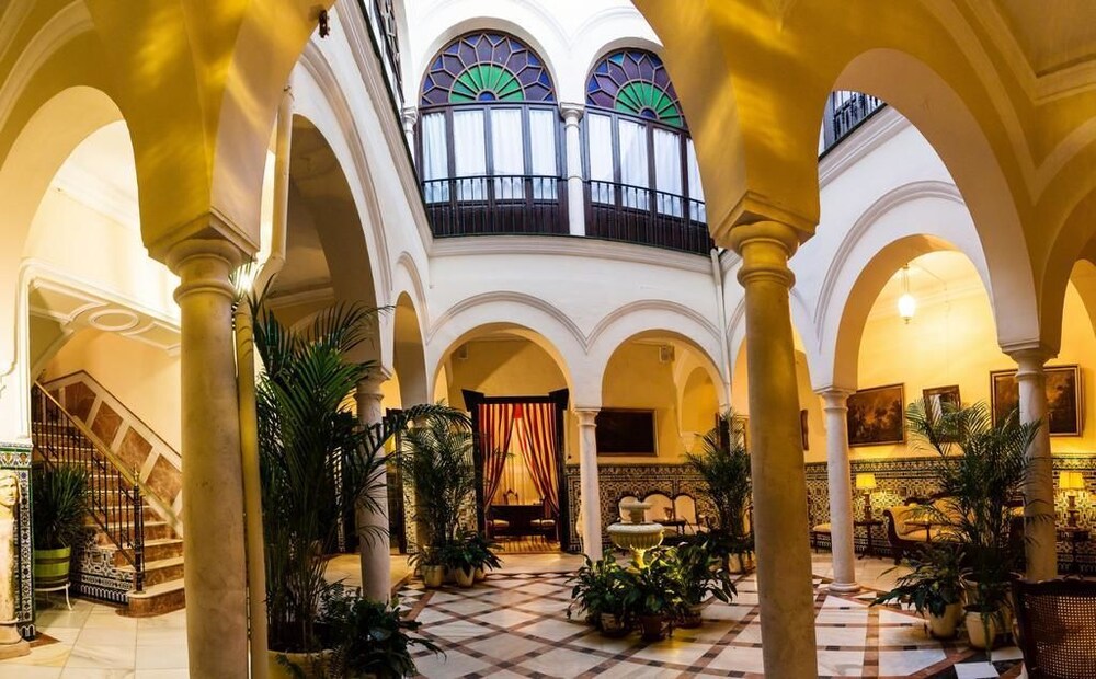 Domus Astigi — hotel in Ecija