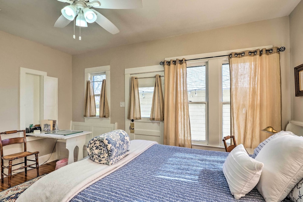 Georgetown Vacation Rental Close to Town Square - photo 26