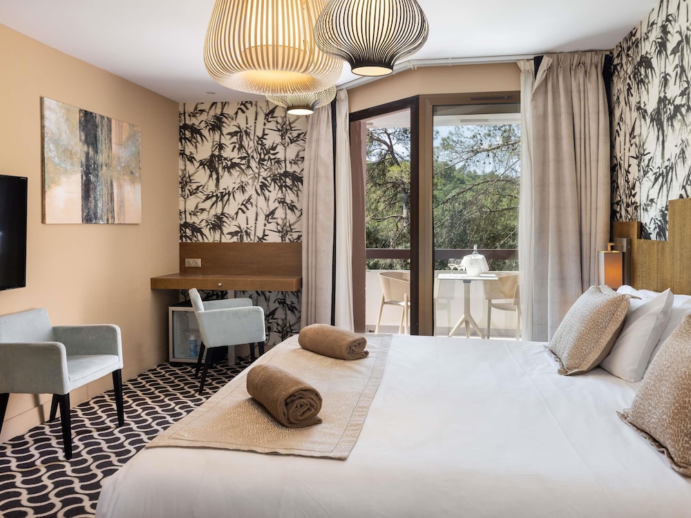 Mercure Brignoles Golf De Barbaroux — Brignoles
