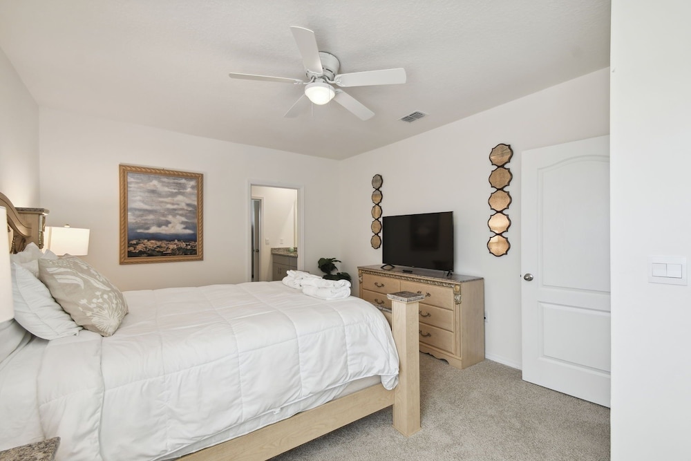 7704oml solterra Resort 7 Bedroom Home by RedAwning - photo 7