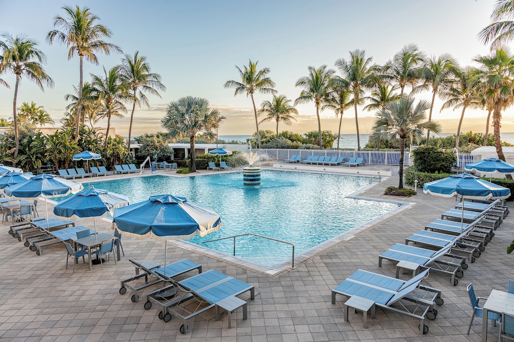 Sherry Frontenac Oceanfront Hotel - photo 75