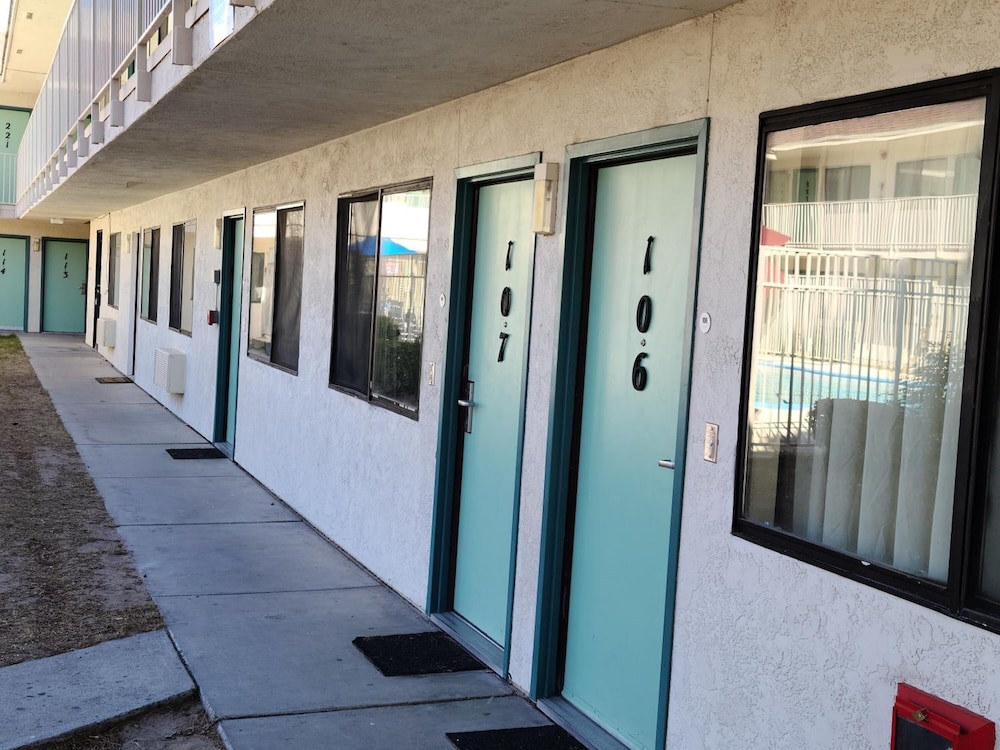 Motel 9 Las Cruces - photo 22