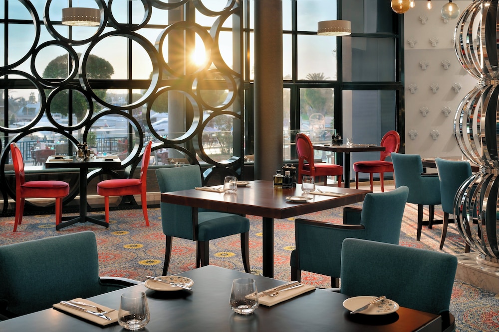 מזון ומשקאות