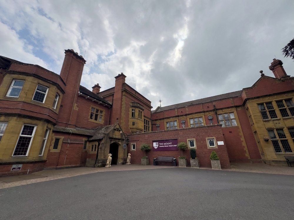 The Mount Country Manor Hotel & Golf in Wolverhampton, United Kingdom