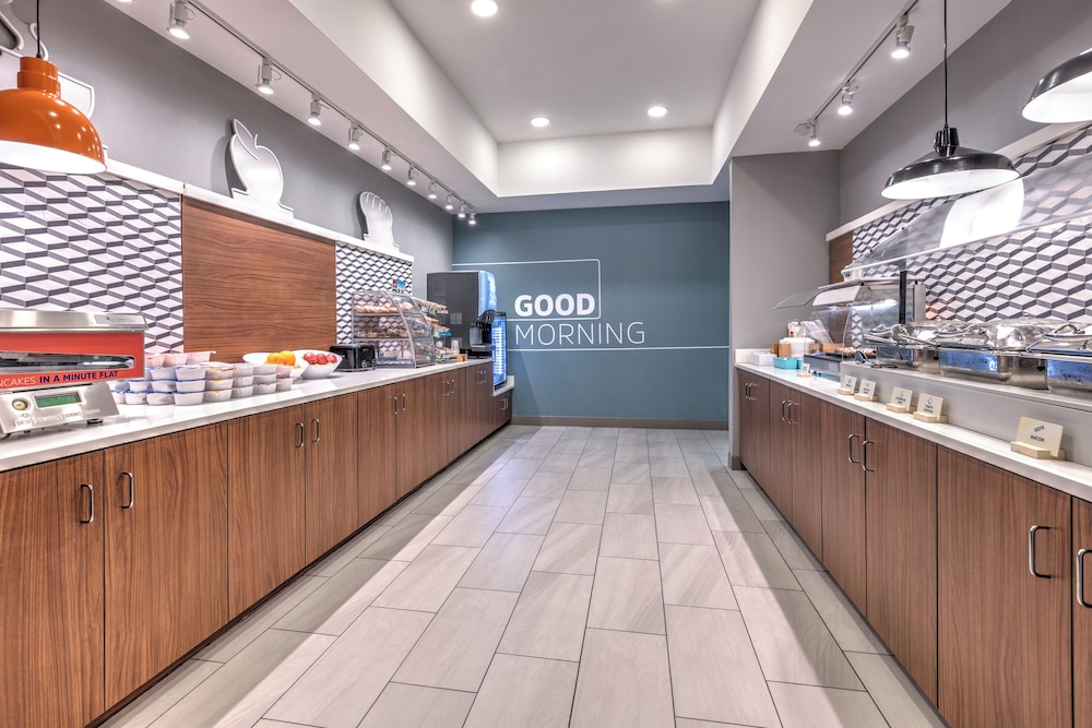 Holiday Inn Express & Suites Marshall by IHG - photo 40