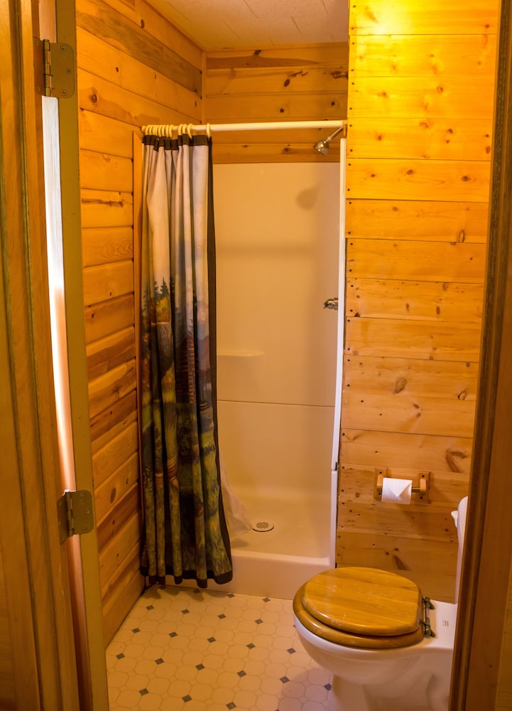 Midnight Sun Log Cabins - photo 81