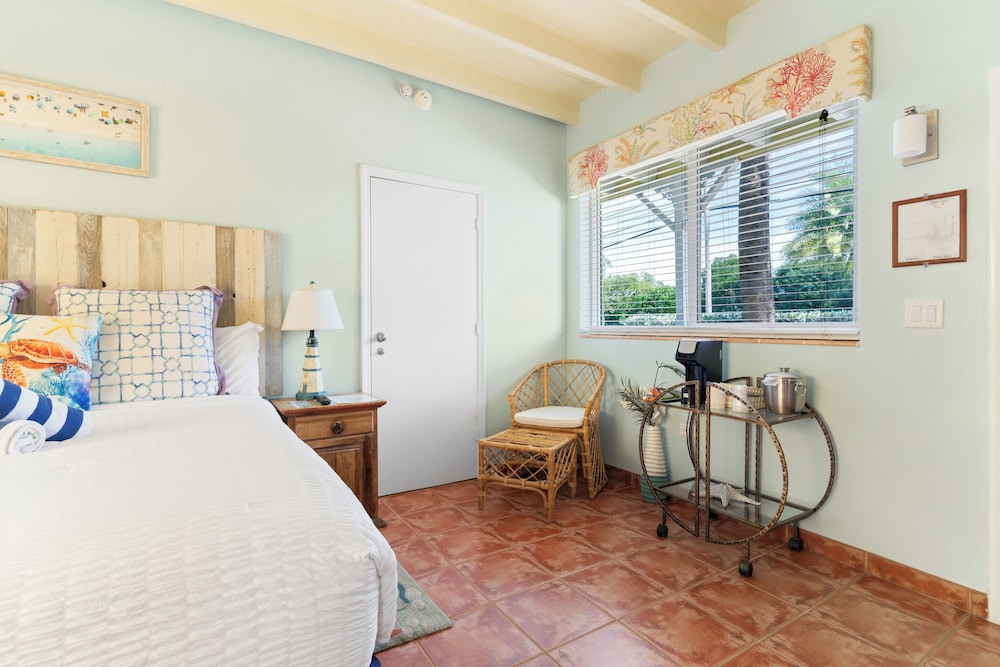 The Ocean View Inn - photo 2