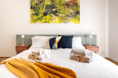 New Elegant 2 Bedroom Apt. Near Parco 2 Giugno — 4-Star Luxury Hotel in Bari, Italy