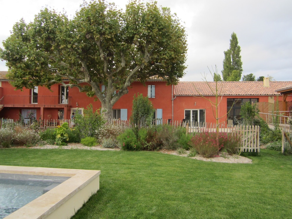 Bastide Des Martelieres — hotel in Salon-De-Provence