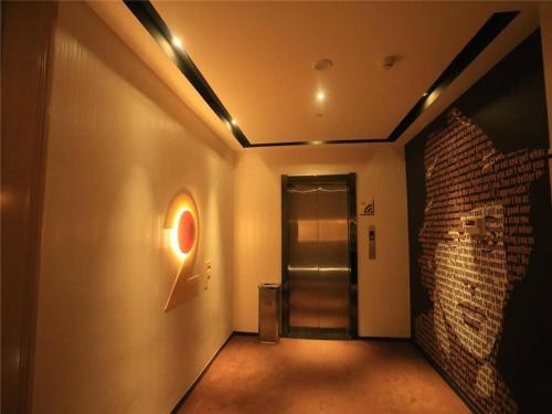 IU Hotels Xinzhou Bus Terminal - last minute hotel in Xinzhou