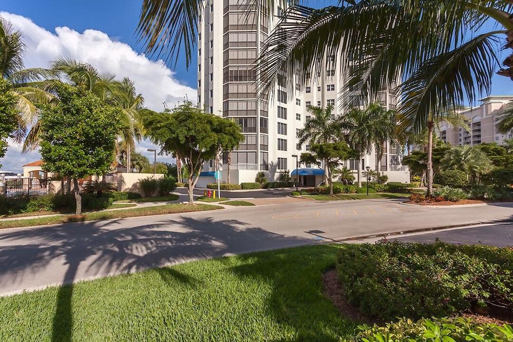 Waterside 246 — 4-Star Luxury Hotel in Fort Myers Beach, United States