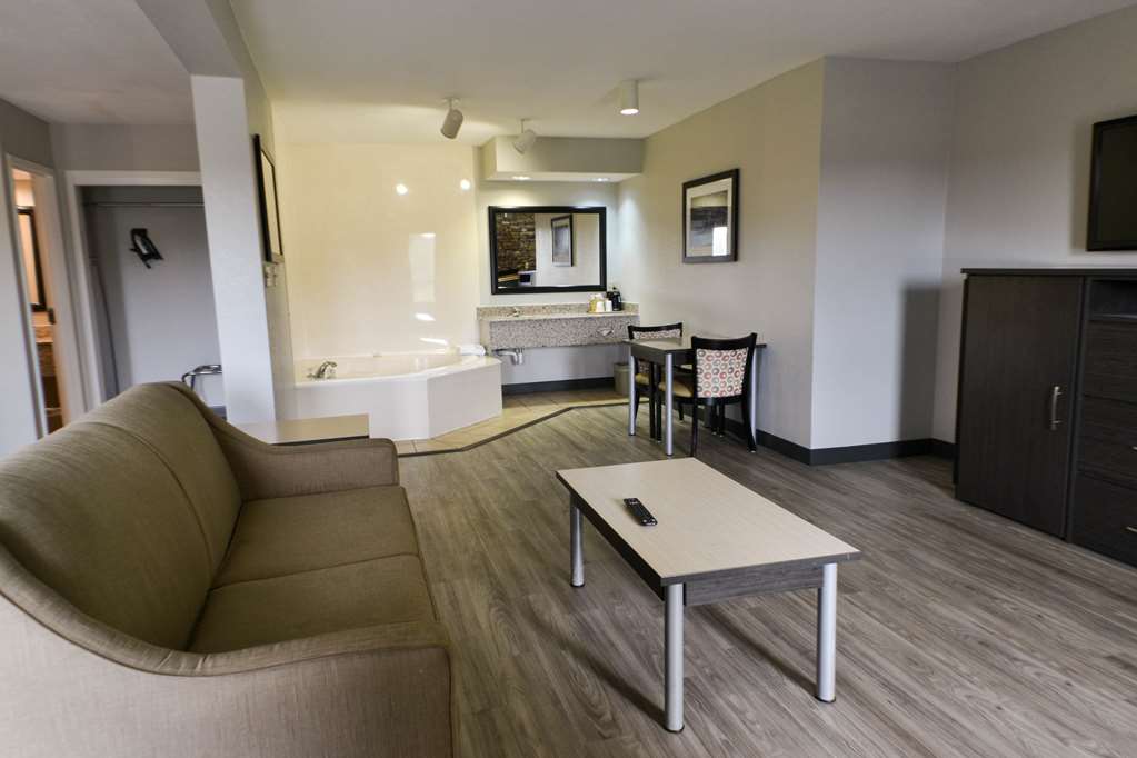 Best Western Cades Cove Inn - photo 10