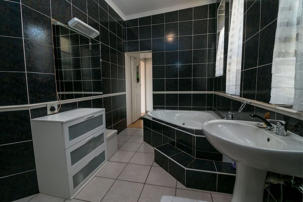 Bay View House — 4-Star Luxury Hotel in Cape Town, South Africa