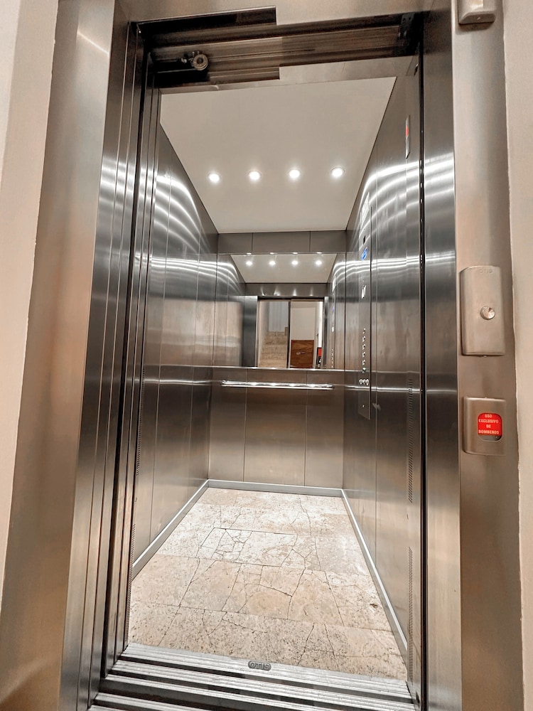 Elevator