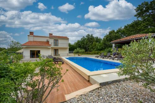 Villa Aqua — 4-Star Luxury Hotel in Labin, Croatia