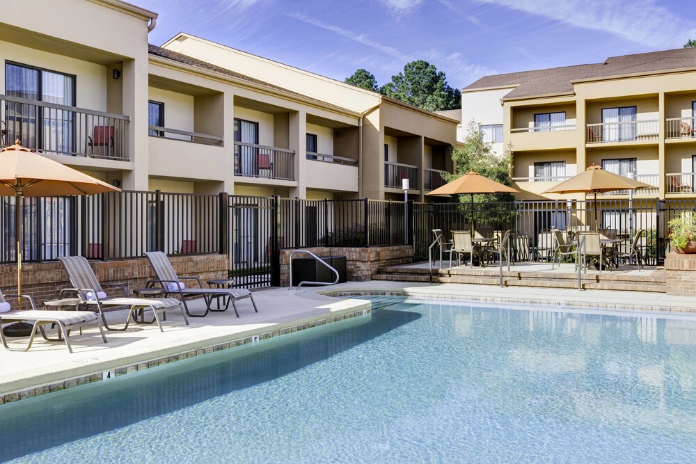 Courtyard by Marriott Raleigh Midtown - photo 13