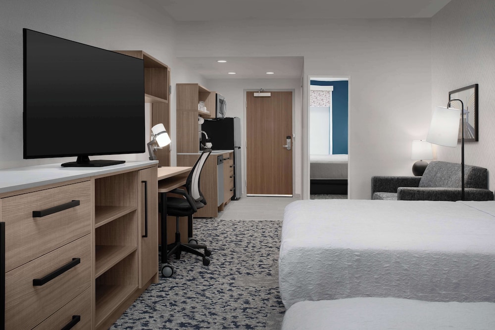 Home2 Suites by Hilton Lakeland North I 4 - photo 16