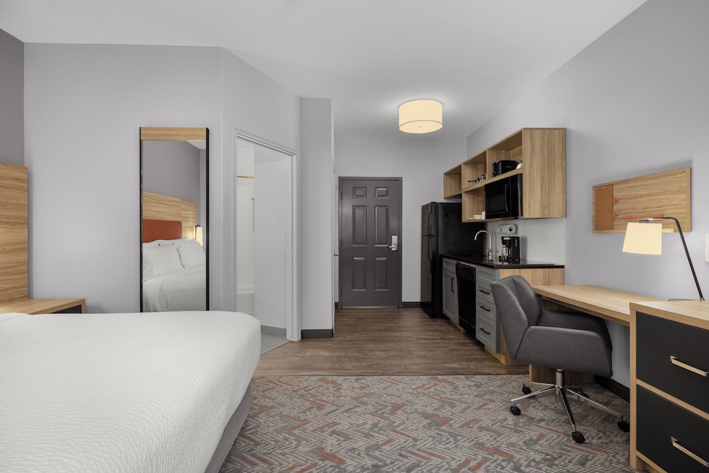 Candlewood Suites Hotel Texas City by IHG - photo 11