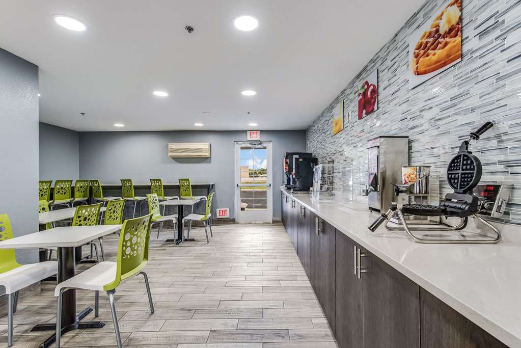 Quality Inn Owatonna Near Medical Center - photo 21