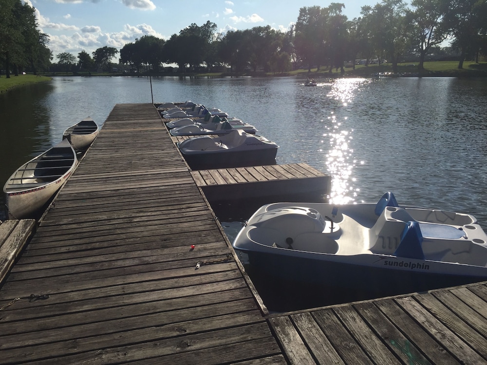 Sunset Lakes RV Resort - photo 16
