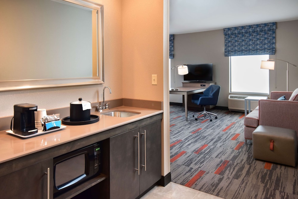 Hampton Inn & Suites at Wisconsin Dells Lake Delton - photo 22