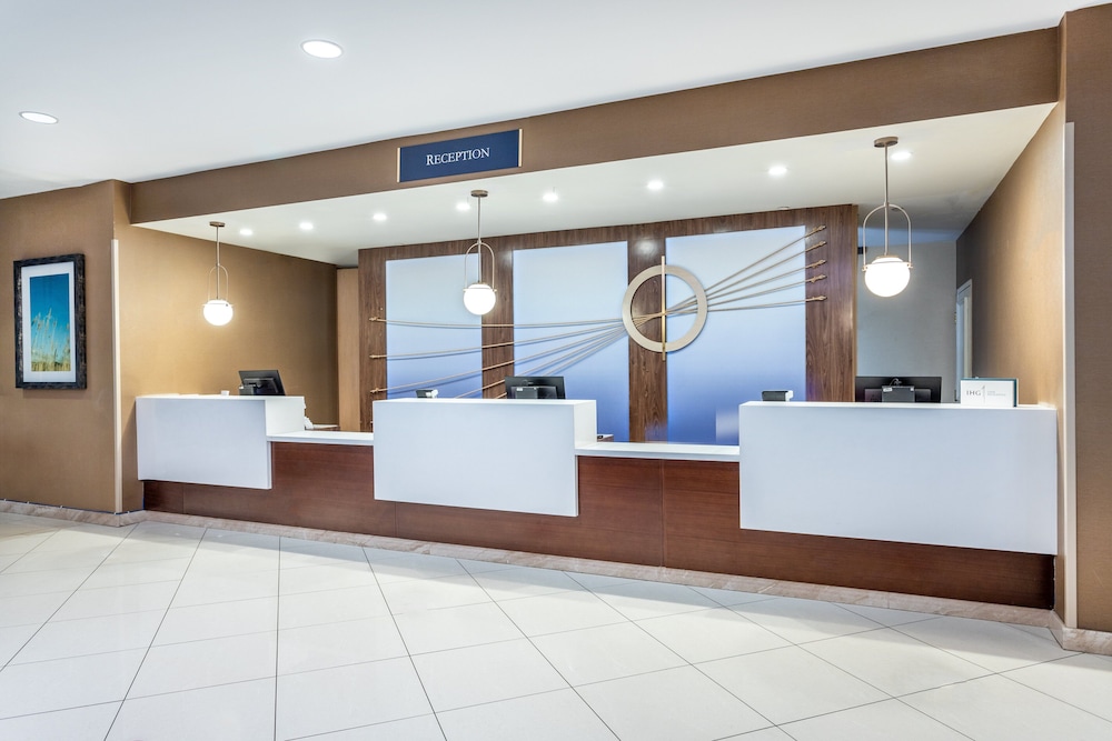 Crowne Plaza Los Angeles Harbor Hotel an IHG Hotel - photo 2