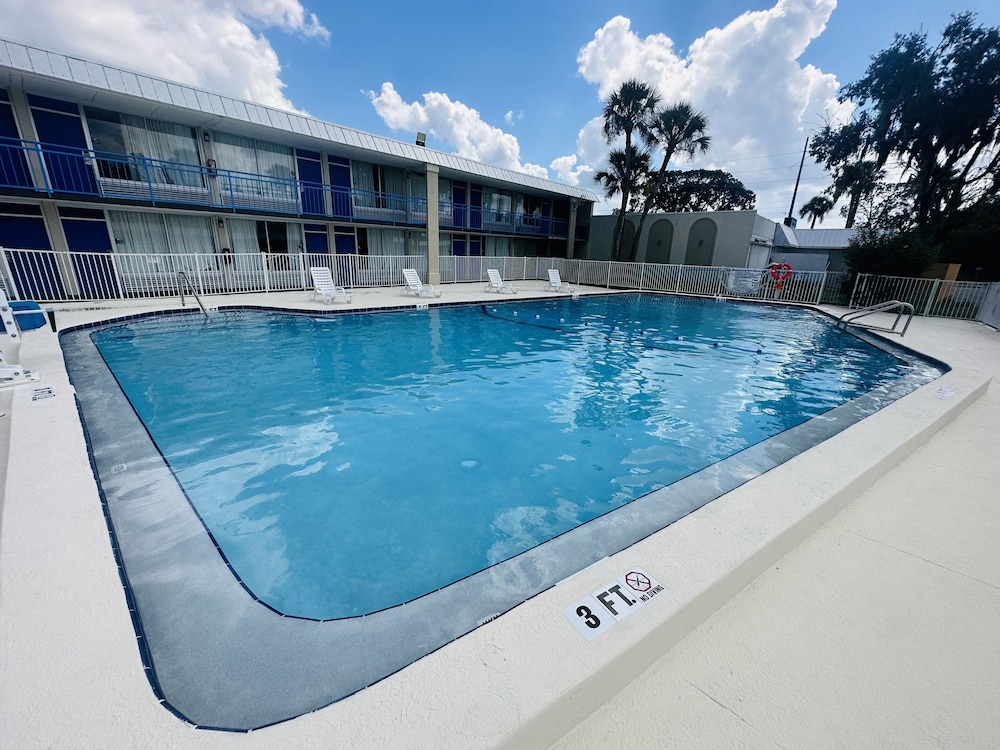 Rodeway Inn Silver Springs Ocala East - photo 33