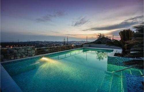 Two Bedroom Apartment In Mravince — 4-Star Luxury Hotel in Mravince, Croatia