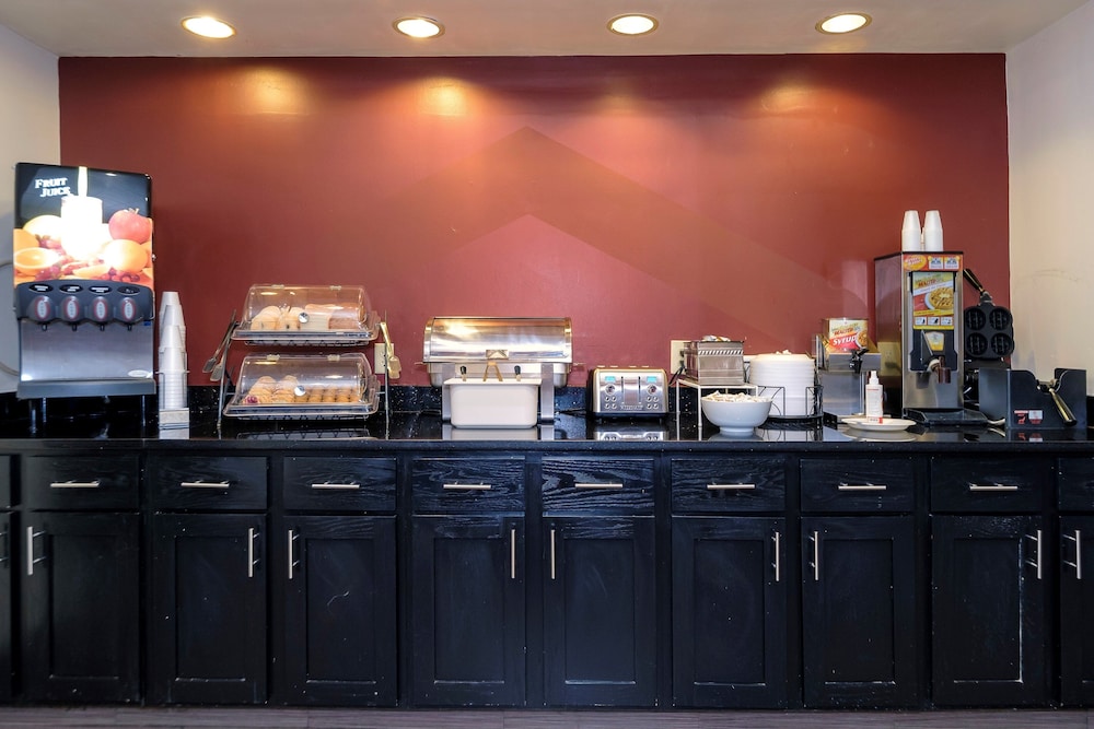 Red Roof Inn Yemassee - photo 31