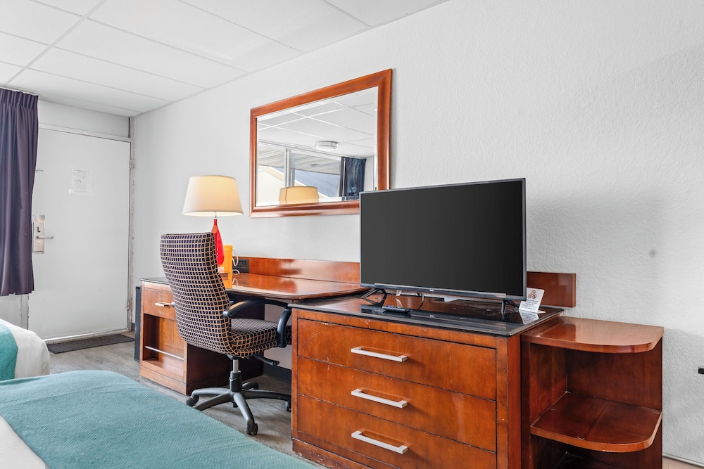 The Retro Hotel - photo 18