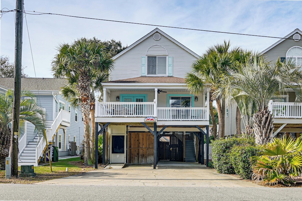 Walk to Ocean Surfside Beach Gem with Private Pool — 4-Star Luxury Hotel in Myrtle Beach, United States