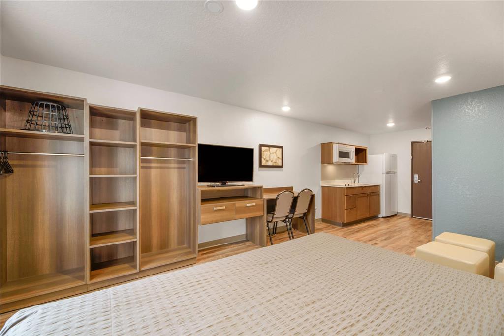 WoodSpring Suites Orlando I 4 & Convention Center - photo 11