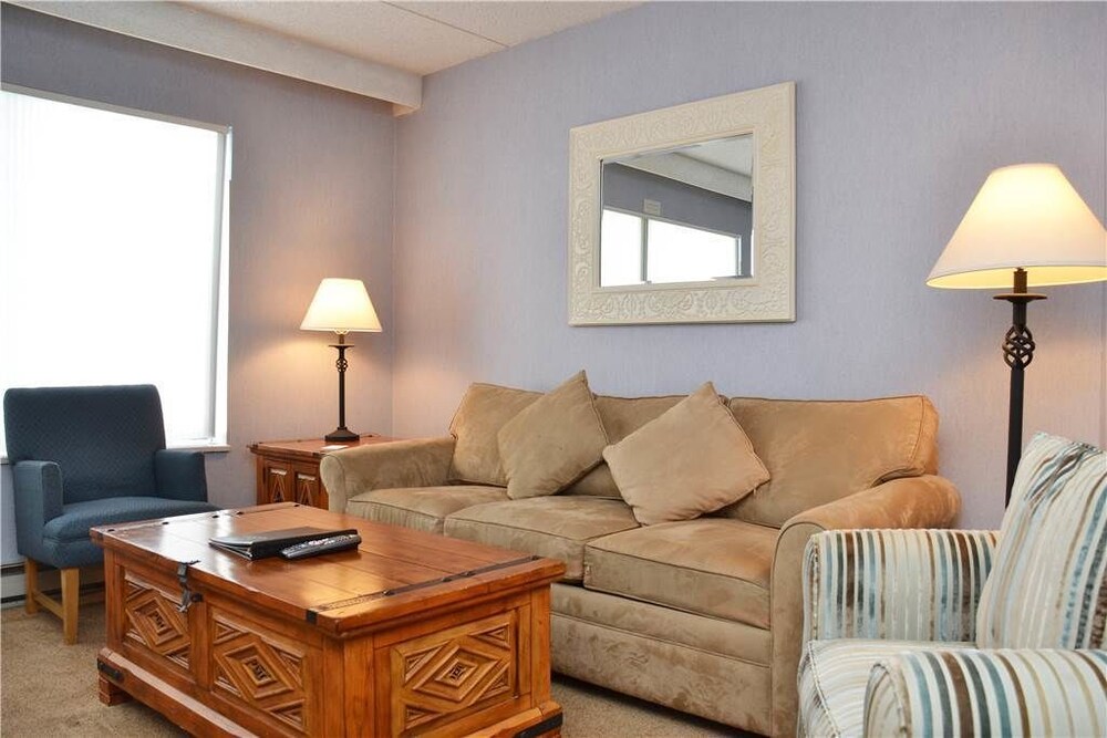 Beaver Run Resort Unit 4412 by RedAwning — hotel in Breckenridge