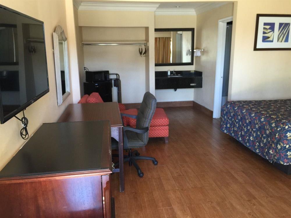 Hyland Motel Van Nuys - photo 18