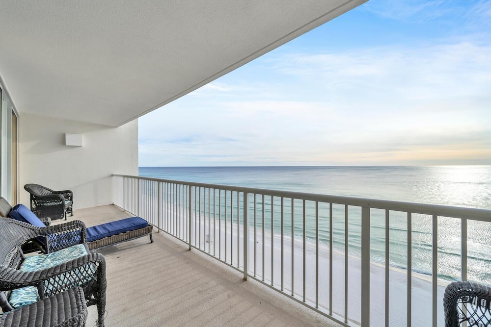 Majestic Beach Towers 1 1304 - photo 16