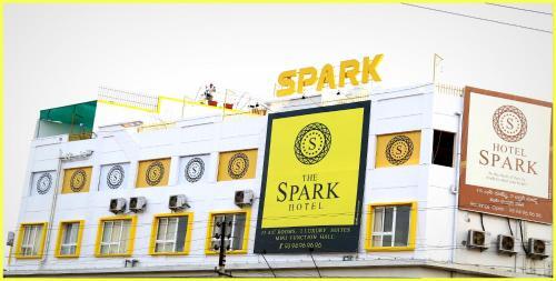 Hotel Spark in Tanuku, India