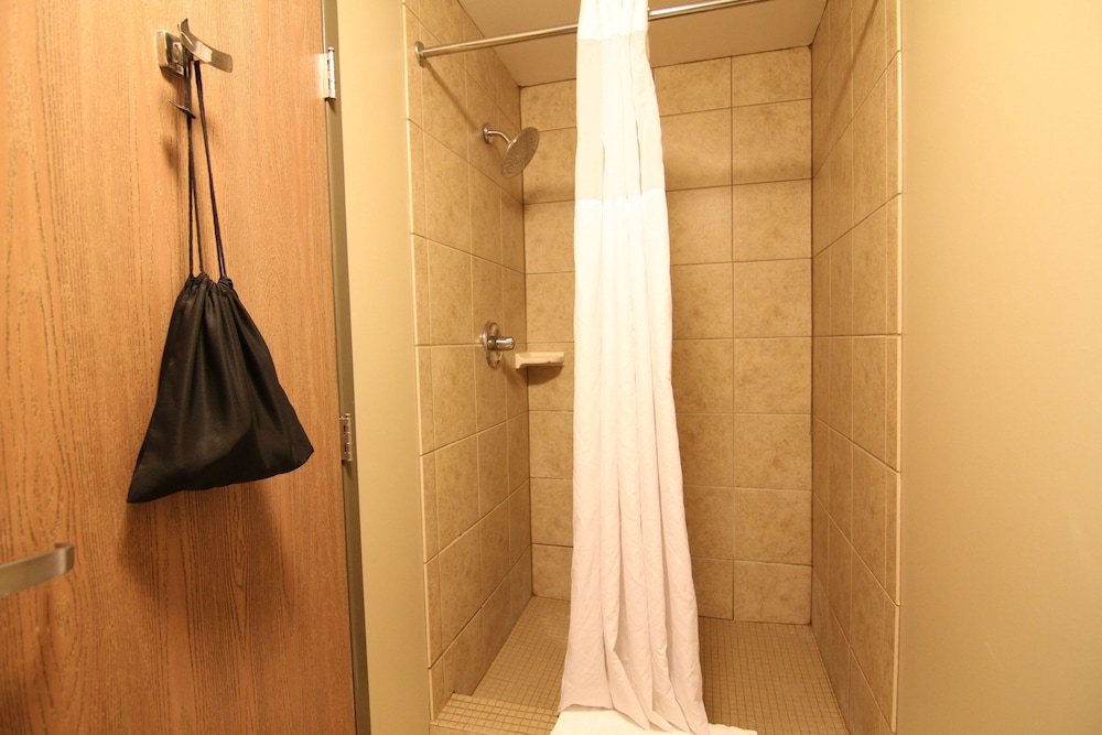 Casper C'mon Inn Hotel & Suites - photo 28