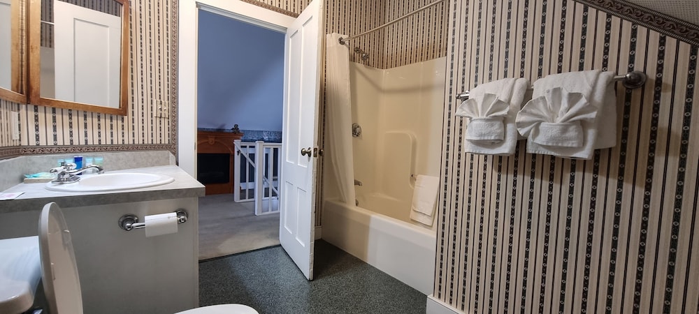 Old Orchard Beach Inn - photo 113
