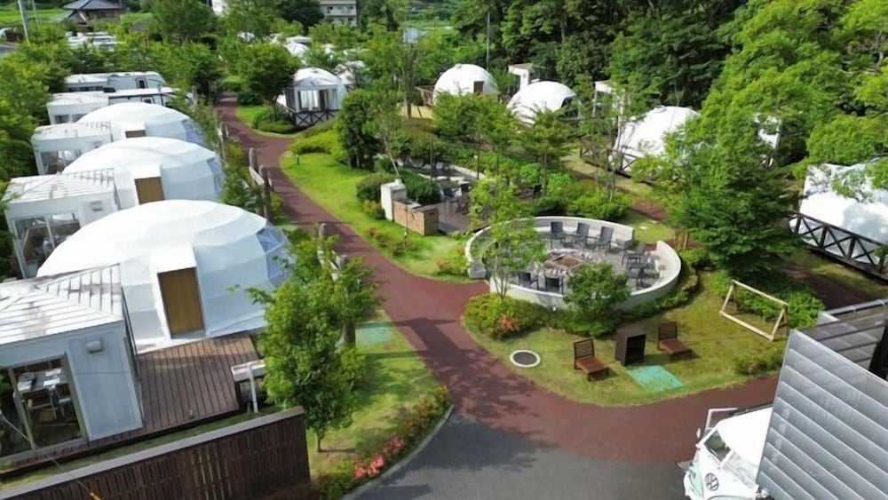 Ufufu Village Glamping — hotel in Izu
