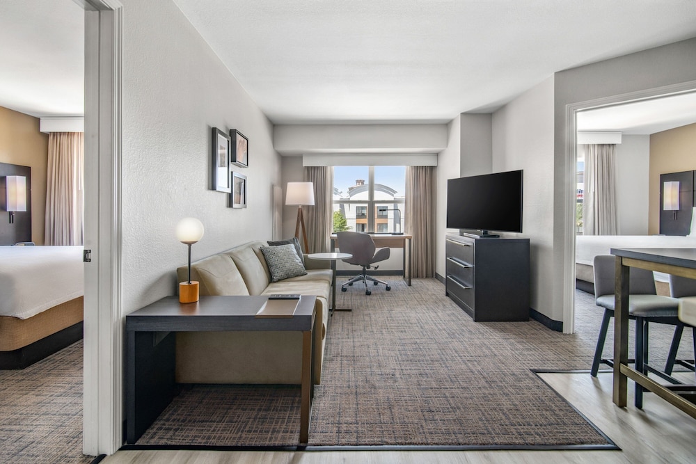 Residence Inn Phoenix Glendale Sports & Entertainment District - photo 8