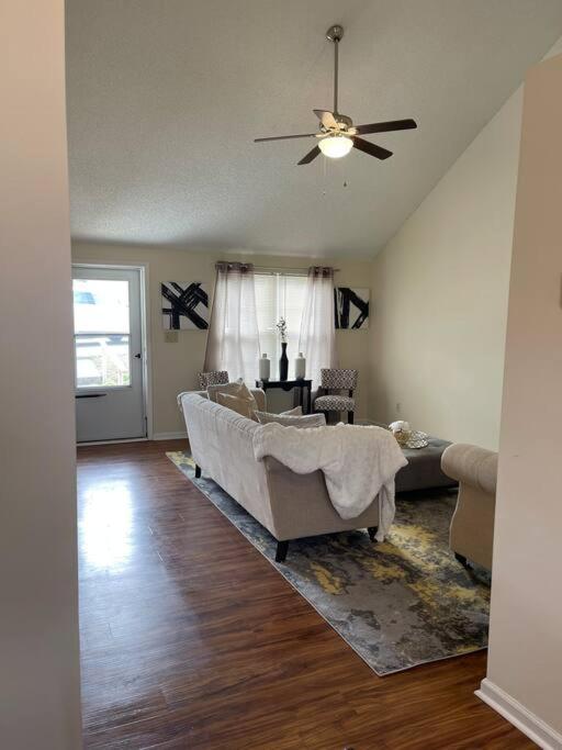 Pet Friendly & Close to Uptown in Charlotte, United States