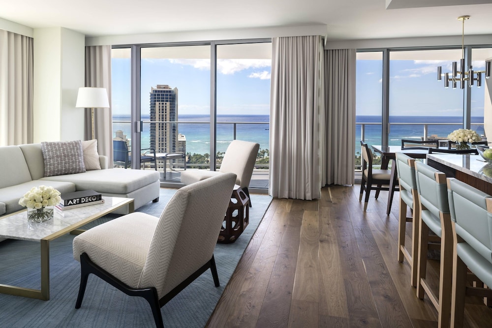 The Ritz Carlton Residences Waikiki Beach - photo 5