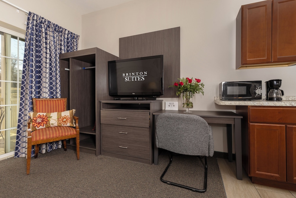 Brinton Suites - photo 30