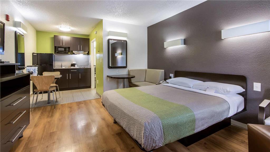 Studio 6 Extended Stay Coral Springs FL Fort Lauderdale - photo 8