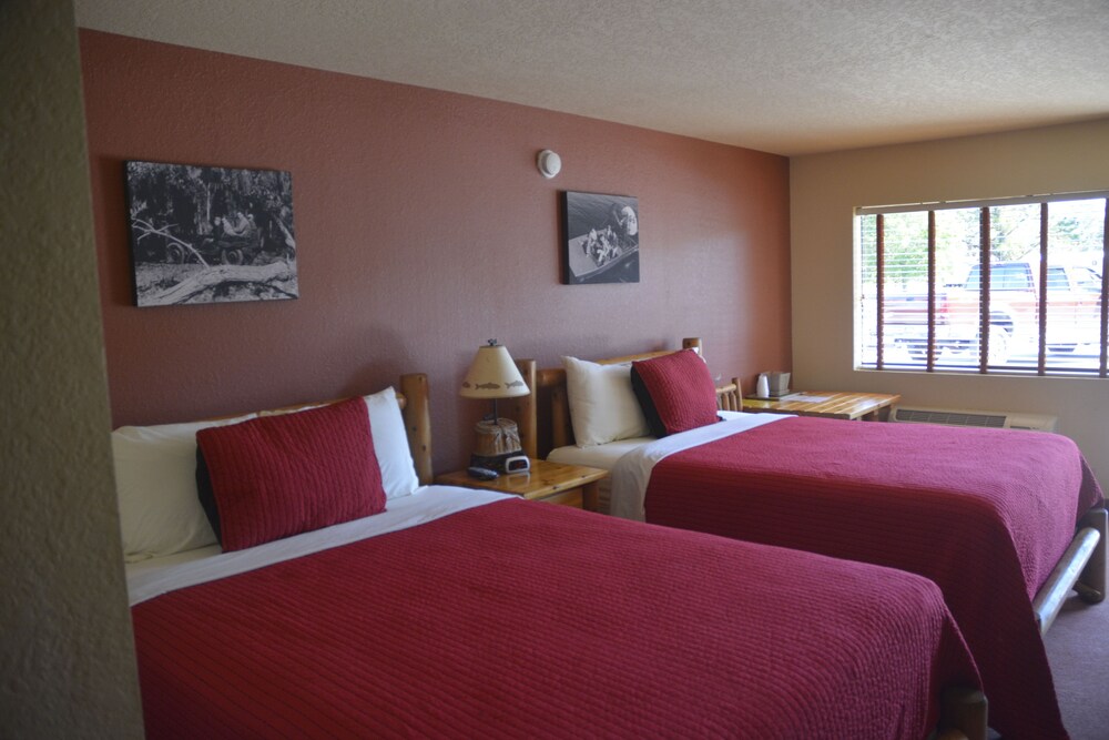 Camp Mack Lodge Marina & RV Resort - photo 4