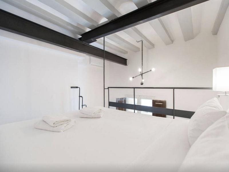 No 5 The Streets Apartments — Ciutat Vella — photo 5